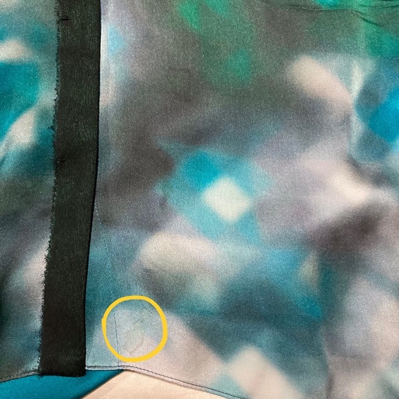 Ellie Tahari Silk + Elastane Blouse in Teal Blue+Forest Green - Some Flaws - Picture 15 of 16